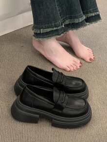 Women Loafers Shoes - Black - View 9
