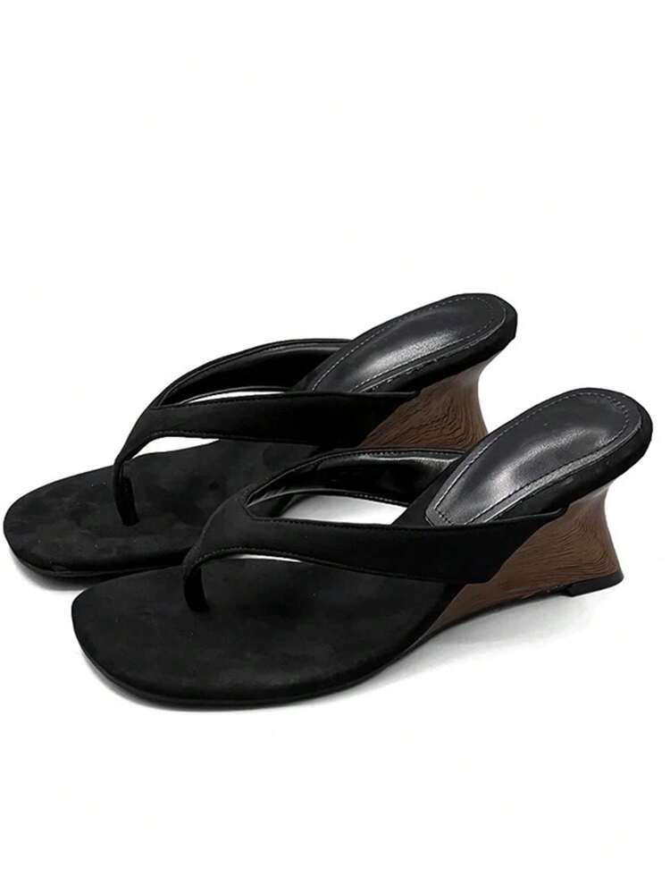 2026 New Velvet Toe-Post Slippers With Thin Kitten Heel, Elegant Outdoor Slides For Women - Black - View 1