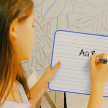 Doppelseitiges Whiteboard, eine Seite mit 4-Linien-3-Raster und eine Seite leer, abwischbar und wiederverwendbar, tragbares Schreibbrett für Schüler, Klassenzimmer, Zuhause, Kritzeleien, Englischschreiben, Memo und Notizen, geeignet für Zuhause und Homeoffice - Doppelseitiges Whiteboard - Übersicht 2