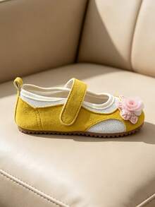Scarpe Mary Jane piatte per bambini da 3-12 anni, giallo senape, con fiori in rete. Scarpe da principessa dolci per bambini | Decorazione raffinata con rose in rete sfumata rosa-blu. Stile pastorale coreano | Pantofole, sandali, scarpe sportive, scarpe scolastiche per ragazze, adatte per uscite quotidiane e fotografia - Giallo - Visualizzare 6