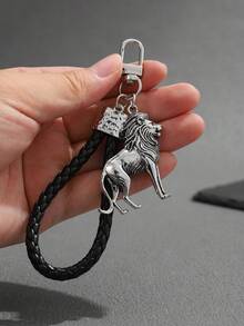 1pc Fashionable European And American Vintage Creative High-End Lion Shaped Keychain Bag Pendant Accessory, Suitable For Men's Car Key Bag Decoration - Antique Silver - View 4