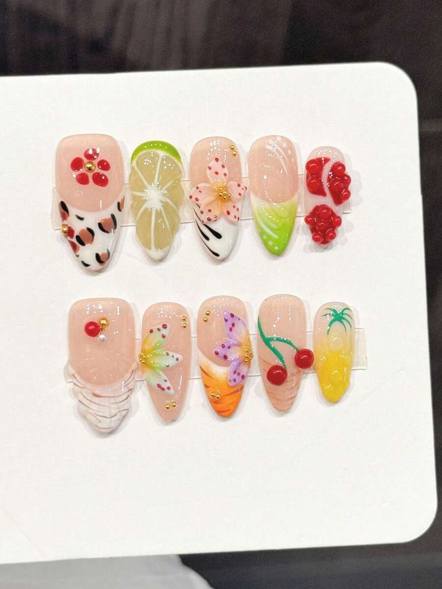 10片手工中長杏仁形美甲片，精緻假指甲 [Fruity Summer] 系列，手繪橘色與櫻桃冰透設計，清新活力夏季風，適合日常佩戴與派對，中長款手工可穿戴美甲，適合女性