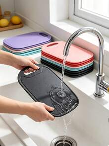 Conjunto de Tábua de Corte Destacável Multicolorida, Alça Ergonômica, Fácil de Limpar e Empilhável, Acessórios de Cozinha, Adequado para Carne Crua, Frutos do Mar, Vegetais, Corte de Frutas, Ideal para Uso Diário na Cozinha Doméstica, Camping ao Ar Livre, Caminhada, Viagem de RV e Preparação de Alimentos para Churrasco - 1PC - Visão 6