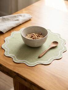 1pc Light Green With White Edge Wavy Placemat, Fresh Natural Style Fabric Material, Round Wavy Edge With White Binding Detail Decoration, Stain-Resistant Tabletop Protection, Functional Dining Table Decor, Suitable For Daily Home And Fresh Dining Table Setting - Green - View 2