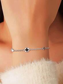 1pc S925 Sterling Silver Elegant Minimalist Hollow Four-Leaf Clover Women's Bracelet, Niche Gentle Fresh Design, Fashionable Versatile Thin Chain Hand Jewelry, Gift For Girlfriend, Best Friend, Birthday, Anniversary - Four Leaf Clover - View 8