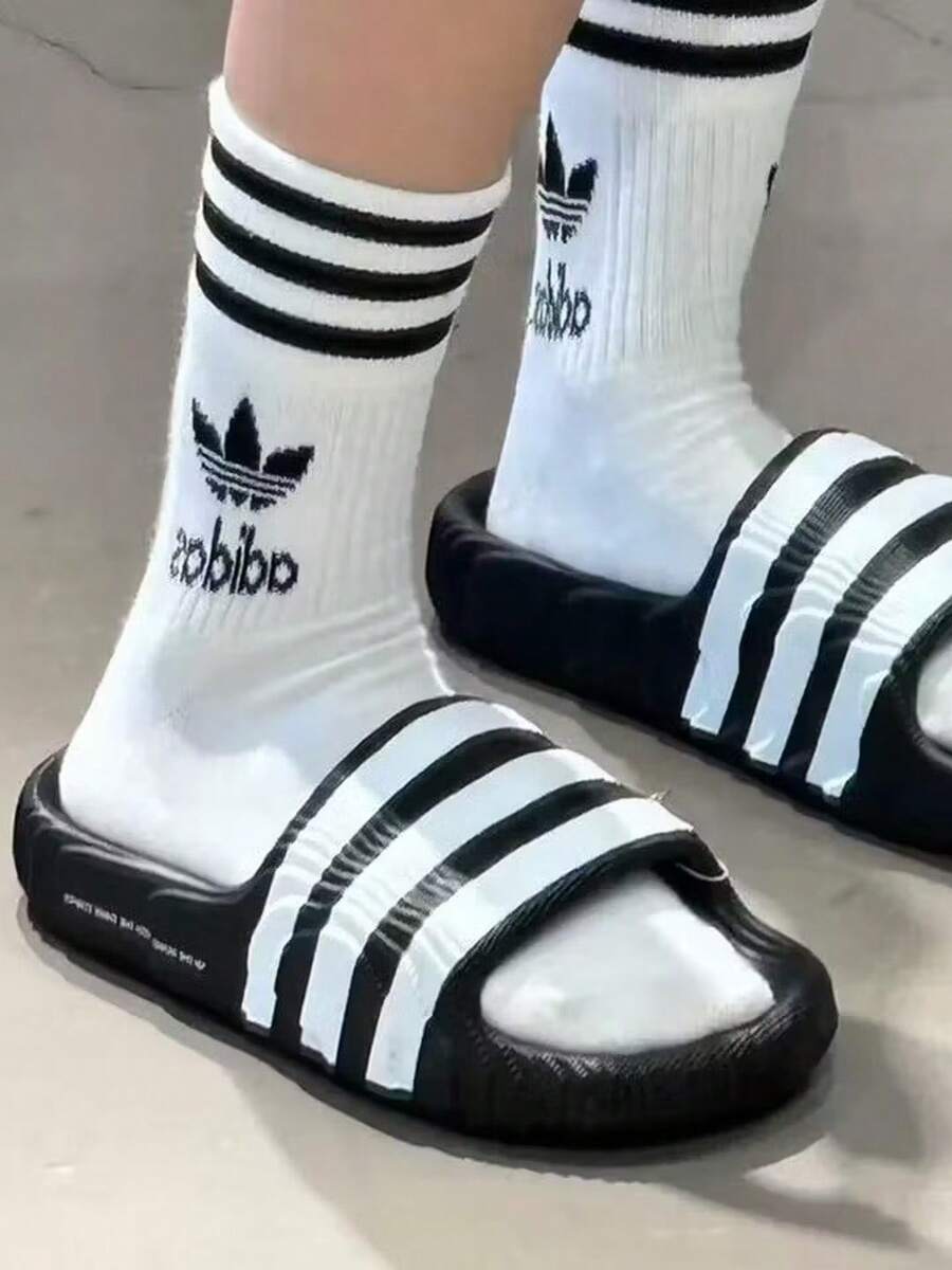 Adidas Three-Leaf Clover Men's And Women's Summer New Comfortable Sports Casual Three-Stripe Slide Sandals Beach Slippers - Black and White - View 1
