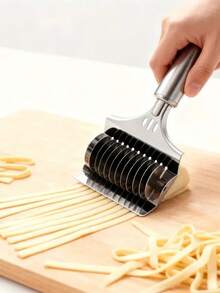 1pc Manual Noodle Cutter, Home Noodle Cutter, Stainless Steel Noodle Cutter, Noodle Knife, Roller Noodle Cutter Tool, Noodle Slicer, Noodle Cutter Tool, Noodle Slicer, Noodle Divider, Kitchen Essential Noodle Slicer - View 9