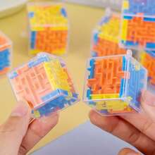1 buah Aksesori Saku Lucu Kreatif, Ornamen Meja untuk Latihan Fokus di Kantor, Hadiah Unik Labirin Kubus Mini, Dekorasi Meja Portabel untuk Relaksasi Harian, Hadiah Liburan Jalur Manik-Manik 3D Berwarna-warni, Dekorasi Meja Labirin Kubus Transparan - multi warna acak - View 8