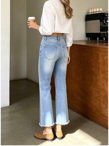 8208# Celana Denim Kasual Wanita Model Tapered di Bagian Pergelangan Kaki - Light Wash - View 3