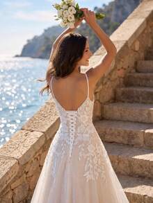 Elegant Sleeveless V-Neck Mesh Fabric Wedding Dress, Decorated With Applique, Long Formal A-Line Bridal Gown - Beige - View 5