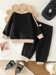 2pcs Baby Girl Simple Elegant 3D Bow & Striped Patchwork Long Sleeve Round Neck Top With Side Stripe Cuffed Pants Set, Spring/Autumn - Black - View 2