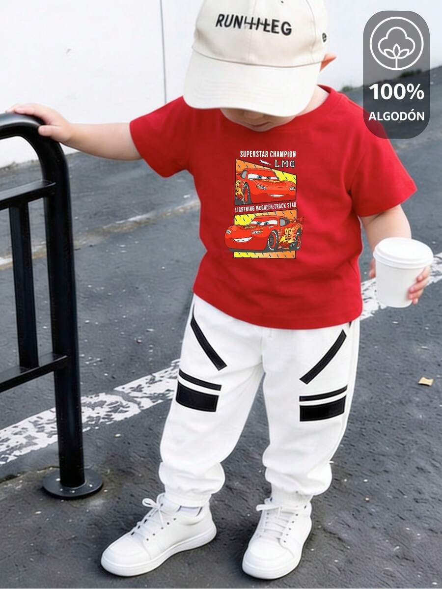 Camiseta para niño 100% Algodón, corte regular, manga corta y cuello redondo. Licencia oficial de Disney con diseño frontal de Rayo McQueen de Cars "SUPERSTAR CHAMPION" y "TRACK STAR". - Rojo - Ver 1