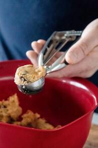 Stainless Steel Ice Cream And Dough Scoop With Trigger - Silver - View 2