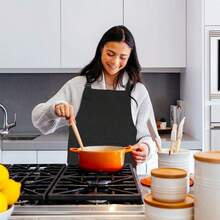مريلة قطنية سوداء موحدة اللون، مريلة طبخ متعددة الوظائف مناسبة للرجال والنساء، مثالية للطبخ والشواء- - الأسود - مشاهدة 8