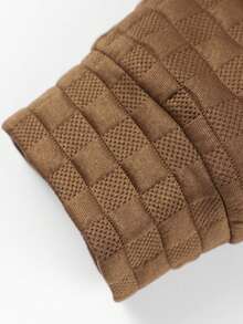 2pcs Coffee Color 3D Checkered Embossed Men's Set, Men's T-Shirt + Men's Pants, Breathable Soft Knit Fabric, Machine Washable, Simple Casual Vacation Style, Early Autumn Short Trip Home Vacation Outfit - Coffee Brown - View 7