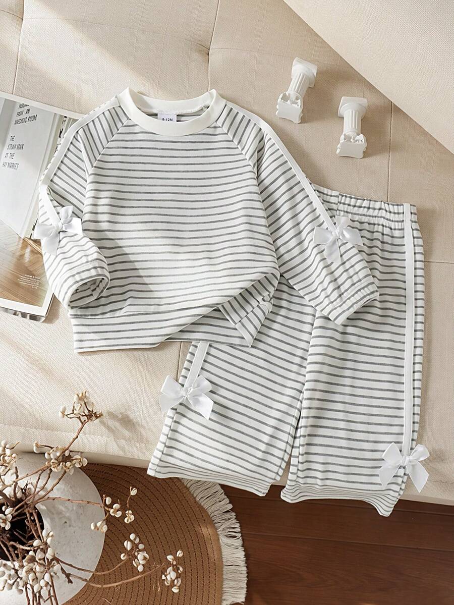 2pcs/Set Baby Girl Minimalist Casual Classic Round Neck Raglan Long Sleeve Top With Delicate White Satin Bow Accents On Cuffs And Hem, Long Pants Set, Lightweight For Spring/Autumn, Suitable For Daily Wear And Home - Light Grey - View 1
