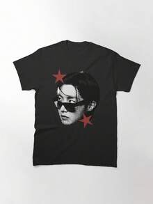 Camiseta de algodón de cuello redondo de talla grande para hombre, estilo coreano, con estampado gráfico de celebridades, para verano. - Negro - Ver 1