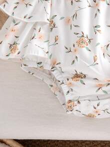 Autumn/Winter Baby Girl Cute Apricot Fuzzy Flutter Sleeve Ruffle Long Sleeve Gentle Floral Bow Bodysuit & Bow Socks & Floral Headband - Apricot - View 4