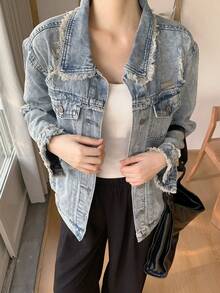 Women's Frayed Hem Drop Shoulder Long Sleeve Denim Jacket - Light Wash - View 2