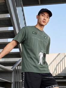 Nike Men's AS U NSW TEE LSE AF1 DNA Short Sleeve Knit Collarless T-Shirt TIM3739-303 - Dark Green - View 2