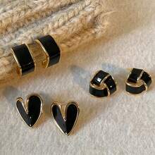 3 Pairs French Vintage Elegant Elegant Gentle High-End Geometric Heart Black Enamel Stud Earrings Set Suitable For Women's Daily Commute, Holiday, Party Wear - Style 1 - View 5