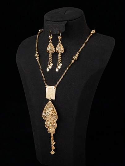 3 Stücke Schmuckset mit kupferbeschichtetem 18K Champagner-Gold, quadratischem geschnitztem Rosenanhänger im französischen Palaststil, mehrseitigem 3D-Anhänger mit Quaste, Y-förmiger langer Halskette und Ohrringen, elegantes vielseitiges Schmuckset geeignet für Braut, Hochzeit, Valentinstag, Jahrestag, Party, Feiertag, tägliche Lässig, Urlaub, Segensgeschenk für Frauen