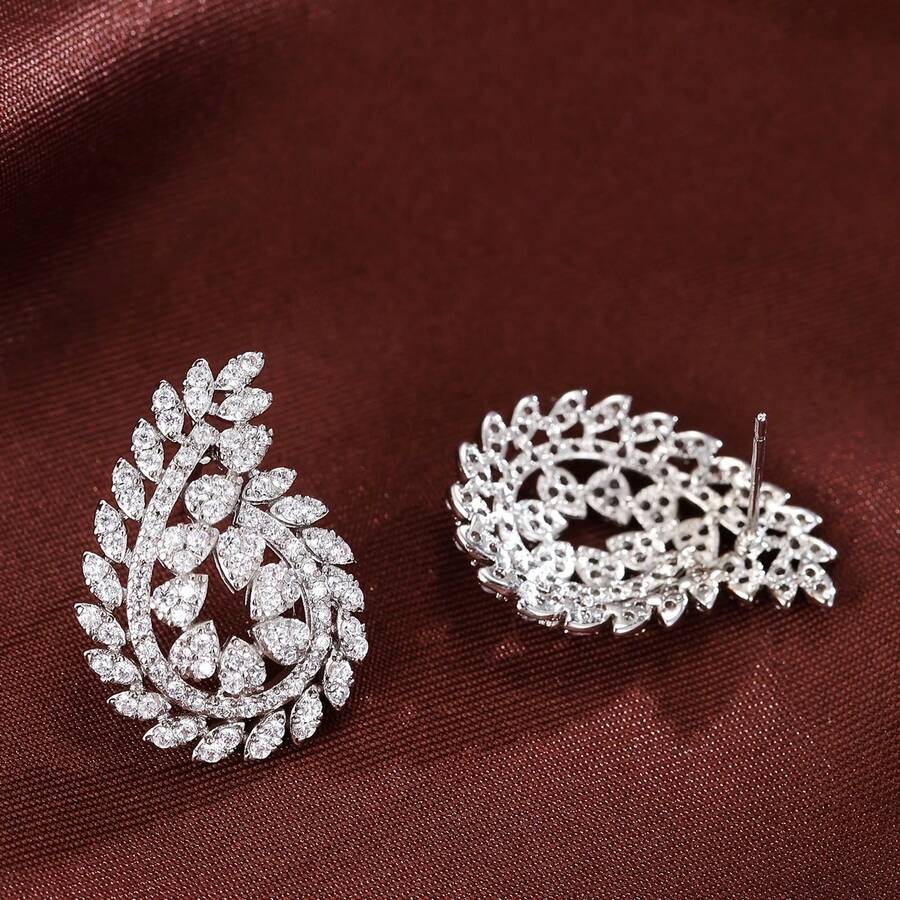 1 Pair Women's Vintage Hollow Feather Water Drop Fully Embellished Stud Earrings, Eye-Catching Versatile Earrings For Evening Party And Date - Earrings - View 1