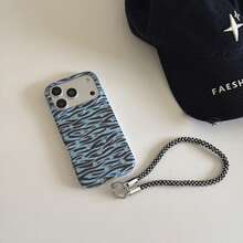 Minimalist Asymmetrical Wavy Element Phone Case, Shockproof Design, 1pc Asymmetrical Wavy Polka Dot Pattern Design, Korean Sweet Style Design, Suitable For Daily Commute Use, Compatible With IPhone 17/17 Pro/17 Pro Max/16/15 Pro Max - Baby Blue - View 3