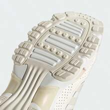 Adidas Spring/Autumn Unisex Running Shoes, Retro Comfortable Sports Casual Thick Sole Running Shoes JR8335 - Jade White / Pure Gem Red / Wonderful White - View 9