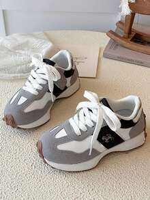 Fresh Colorblock Kids' Sneakers, Retro Fashion. Simple Lace-Up Design, Versatile For Daily Wear And School Outfits, Suitable For Both Boys And Girls. - Black - View 1