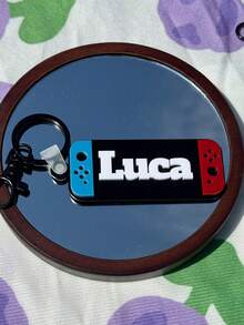 1pc Customizable Name Acrylic Keychain, Game Console Shaped Pendant Keychain, Designed For Gamers Backpack Charm, Personalized Letter Acrylic Keychain, Gift For Family And Friends Backpack Charm Keychain, Colorblock Game Console Pendant Acrylic Keychain - Customized Text Keychain - View 7