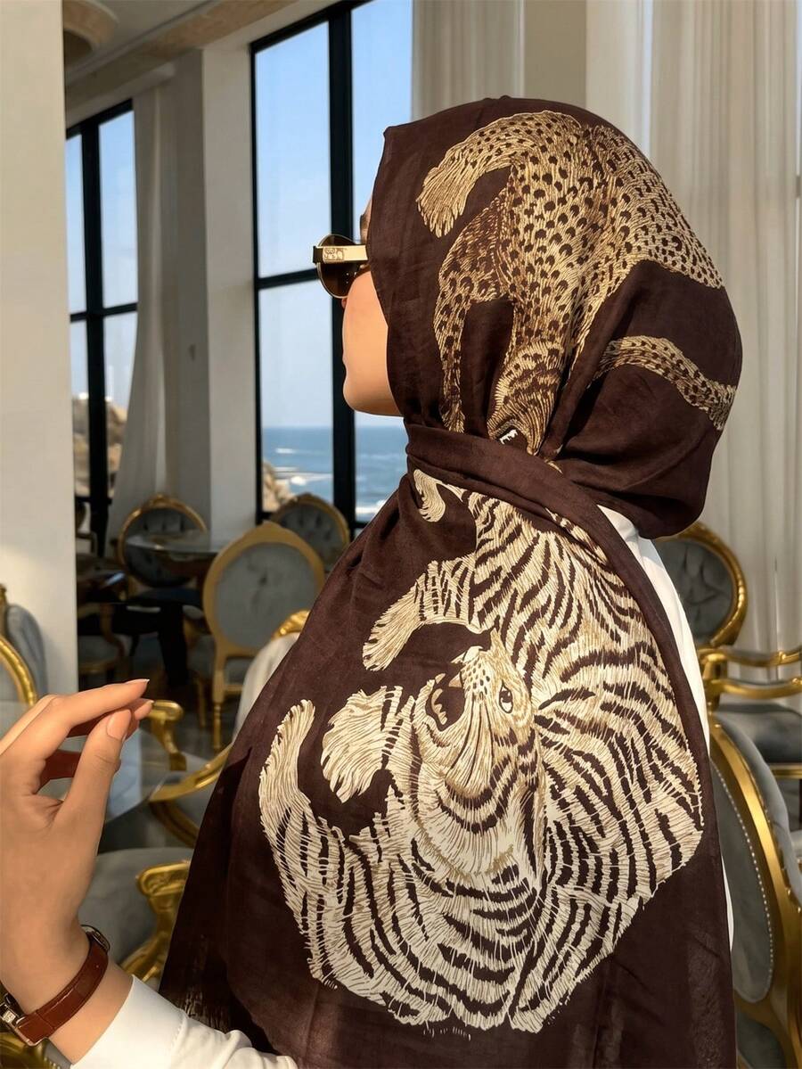 1pc Lady Meriadeth Wind Leopard Tiger Art Print Long Scarf, With Vintage Animal Print Fringed Edges, Making A Great Oversized Shawl For Daily Wear. - Brown - View 1