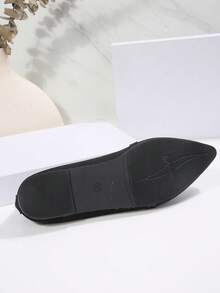 2026 All Season Women's Breathable Loafers With Metal Buckle, Color Block Pointed Toe Flat Shoes, Commute Casual Soft Sole Slip-On - Black - View 5