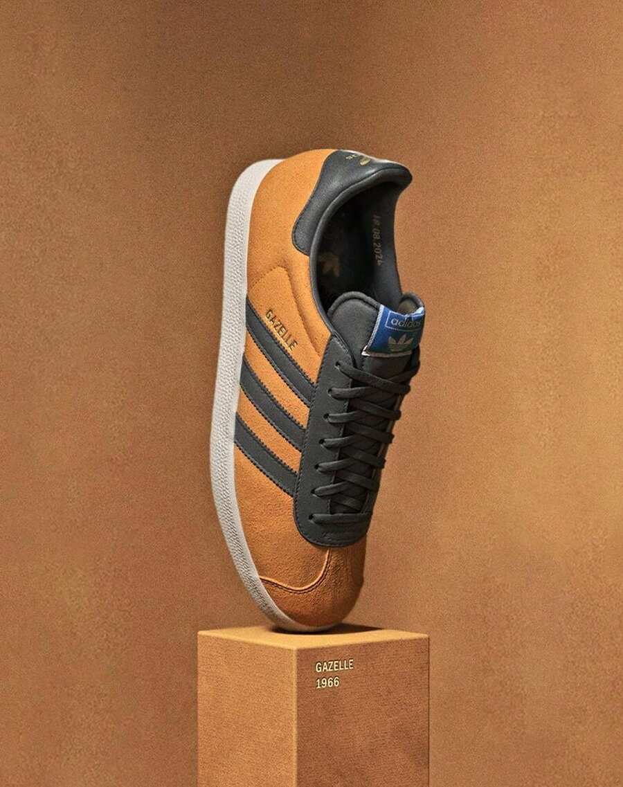 Adidas Spring/Autumn Unisex Vintage Fashion Versatile Classic Casual Sports Shoes JP5283 - Academy Gold/No. 1 Black/Off-white - View 1