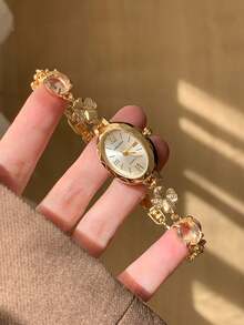 1pc Asymmetrical Women's Quartz Watch, Fashionable Vintage Exquisite, Suitable For Daily Wear, Birthday/Graduation Gift, Best Choice For Casual Party - Gold - View 1