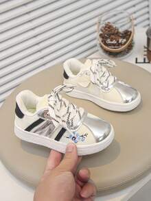 1 Pair New Embroidered Girls' Parent-Child Sneakers, Fashionable Versatile Casual Shoes With Floral Pattern, Suitable For Travel, Outdoor, Gatherings - Silver - View 6