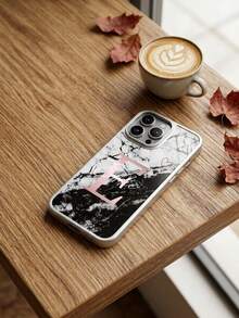 客製化字母姓名大理石印花手機殼，相容 iPhone 15 16 17 18 Pro Max，電鍍銀色邊框，UV 反向印刷，耐褪色，亮面光滑，可愛粉色愛心，個性化客製外殼，優雅美感保護殼，適合女性與女孩的理想禮物，完美適用於日常通勤、辦公、約會、旅行與度假 - 黑色 - 查看 4