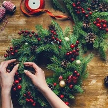 20pcs Mixed Pine Needle & Red Berry Artificial Plants, Realistic Faux Greenery, Suitable For Christmas Wreaths, Room Decor, Bedroom Decor, Christmas Home Decor, Fireplace Mantel Tabletop Centerpiece, Wedding Handmade Floral Arrangement, Durable Non-Fading, Bendable Stems - Style A - View 6