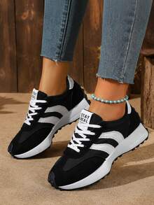 Sepatu Olahraga Kasual Wanita, Hadiah Sempurna untuk Pacar - Hitam - View 2