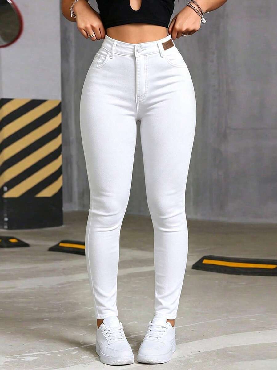 Celana Jeans Denim Slim Fit Serbaguna untuk Wanita, Terbuat dari Kain Denim, Dengan Kancing, Saku, dan Resleting, Panjang Sedang, Nyaman, dan Elastis - Putih - View 1