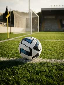 1 Buah Bola Sepak Ukuran 5, Gaya Dasar, Model Pemula, Cocok Untuk Latihan Pemula, Warna Cantik Dan Desain Pola Yang Indah, Untuk Latihan Individu Dan Permainan Tim, Bahan PVC, Bahan Jahitan Mesin, Lembut Dan Nyaman Saat Disentuh, Dapat Digunakan Di Dalam Dan Luar Ruangan - MultiWarna - View 4