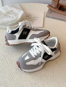 Fresh Colorblock Kids' Sneakers, Retro Fashion. Simple Lace-Up Design, Versatile For Daily Wear And School Outfits, Suitable For Both Boys And Girls. - Black - View 3