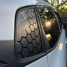 2 Pieces Set Of GM Window Film Decoration, Self-Adhesive Hexagonal Honeycomb Vinyl Stickers, Truck Side Window Honeycomb Stickers, Waterproof, Sunproof, Scratch-Resistant, Durable Stickers, Classic Pattern Design - A - View 8