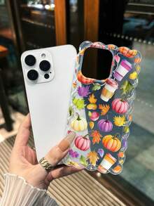 Capa de Telefone Transparente com Pintura de Folha de Bordo e Abóbora, Borda Ondulada Torcida, Pulseira Acoplada, Impressão Plana, Anti-Queda, Moda Fofa para iPhone 17/17 Pro/17 Pro Max/16/16 Pro/16 Pro Max/16 Plus/14/15/P14/P13/P12/P11, Capa de Telefone Criativa com Cobertura Total Macia e Reforçada - Multicolorido - Visão 7