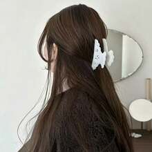 1件小眾鏤空白色軟質歐美風純色髮夾，Ins風甜酷辣妹後腦勺髮夾 - 白色鏤空 - 查看 5
