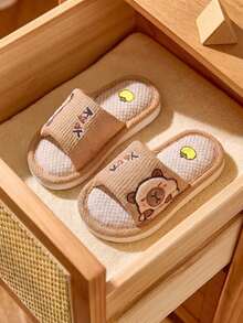1 Pair Capybara Kids Linen Slippers, Girls Summer Cartoon Non-Slip Soft Sole Indoor House Slippers For Boys And Toddlers - Brown - View 2