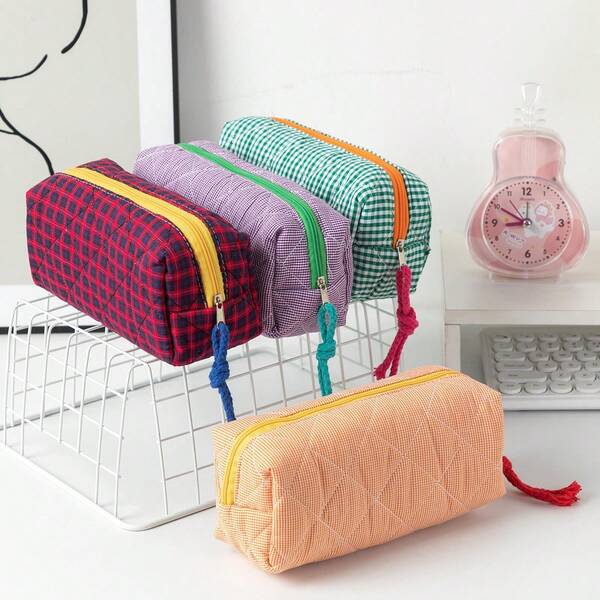 1 buah Kotak Pensil Motif Kotak-kotak Kontras, Tas Penyimpanan Meja yang Lucu dan Berkualitas Tinggi, Tas Penyimpanan Alat Tulis Kapasitas Besar untuk Pelajar, Tas Perlengkapan Mandi Portabel untuk Perempuan, Tas Penyimpanan Kuas Makeup Wanita, Tas Penyimpanan Pensil Alat Tulis, Tas Penyimpanan Alat Tulis Meja Berkualitas Tinggi untuk Pelajar, Perlengkapan Sekolah Penting, Perlengkapan Alat Tulis, Tas Pensil, Ransel, Penutup Resleting, Cocok untuk Pelajar, Pekerja Kantoran untuk Penggunaan Sehari-hari, Dapat Menyimpan Alat Tulis atau Digunakan sebagai Dompet Koin, Kotak Pensil, Tas Pensil