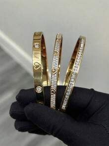 1/3件裝時尚優雅可愛18K鍍金不鏽鋼心形苜蓿環扣手鍊，搭配16K鍍金銅星形心形苜蓿圓形手鍊套組，適合女性日常配戴、週年禮物、婚禮、生日禮物，女友與母親的完美選擇 - 金色 - 查看 1