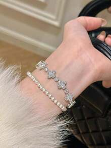 Stainless Steel Four-Leaf Flower Bracelet With Zirconia, Delicate Jewelry For Women - Multicolor - View 2