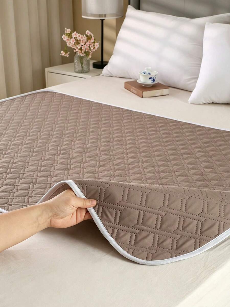 Washable Extra Large One-Piece Care Pad - Multi-Functional Bed Protection Pad, 4-Layer Reusable Waterproof Incontinence Pad, Large Size Mattress Protector, Leak-Proof Sofa Pad, Elderly Care And Women's Menstrual Pad, RV Camping Pad; Multiple Sizes And Colors Available; Suitable For Women, Elderly And Pets Washable Waterproof Bed Pad. - Multicolor - View 1